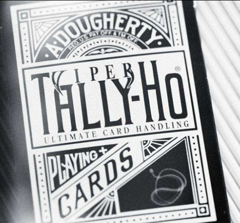 Viper Fan Back Tally-Ho by Ellusionist